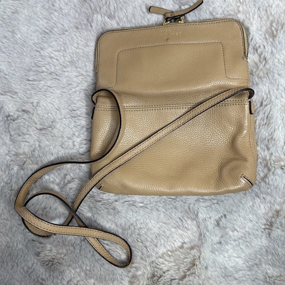 Kate Spade New York | Mariana Mansfield Crossbody Bag in a Tan Leather - Picture 7 of 10